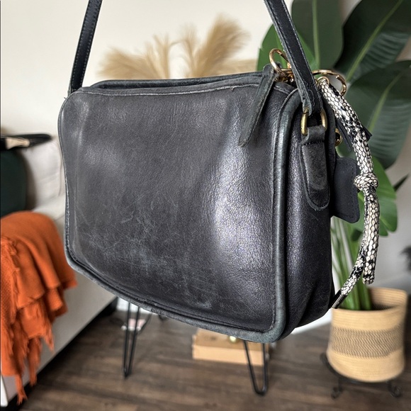 ❌❌SOLD❌❌🖤🌟VTG COACH Companion Bag #9300 USA🌟🖤 - Picture 7 of 17